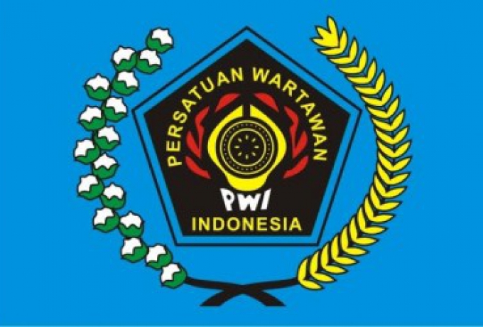 10 Wartawan Riau Terima Reward UKW