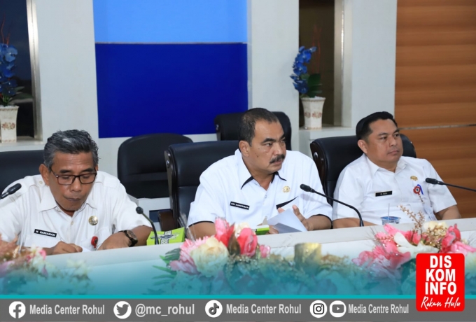 Asisten I pimpin Rapat Persiapan Pelantikan DHC 45
