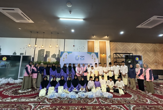 Srikandi PLN UIP3B Sumatera Berikan Bantuan kepada Anak Yatim dan Dhuafa Sambut Tahun Baru