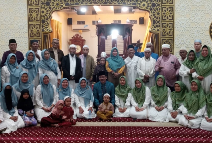 Stafsus Gubernur  Kepri, Nurdin Basirun Hadiri Isra Miraj di Masjid Al Ikhlas