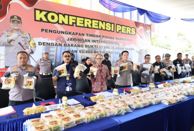 Polda Riau Gagalkan Penyelundupan Narkoba Miliaran Rupiah