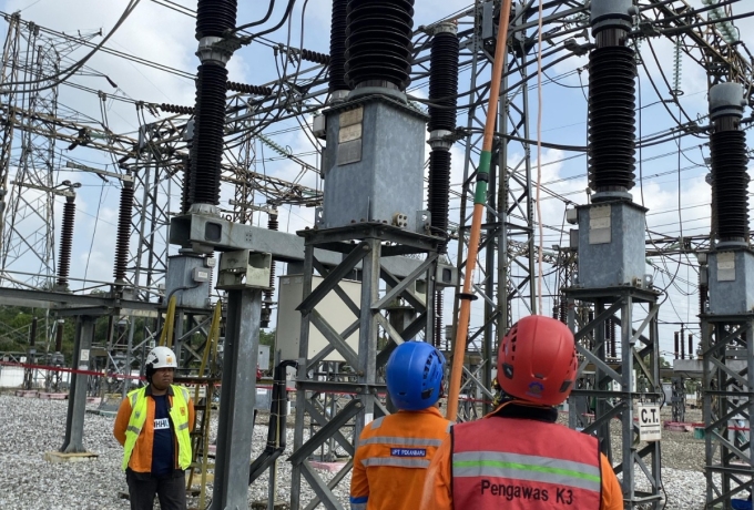 Jelang Ramadhan 1446 H, PLN Tingkatkan Keandalan Instalasi Listrik di Riau dan Kepri