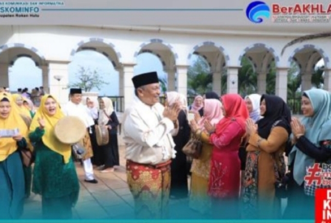 Bupati dan Wakil Bupati Rohul disambut Meriah di Islamic Center Sebagai Awal Kepemimpin Penuh Berkah