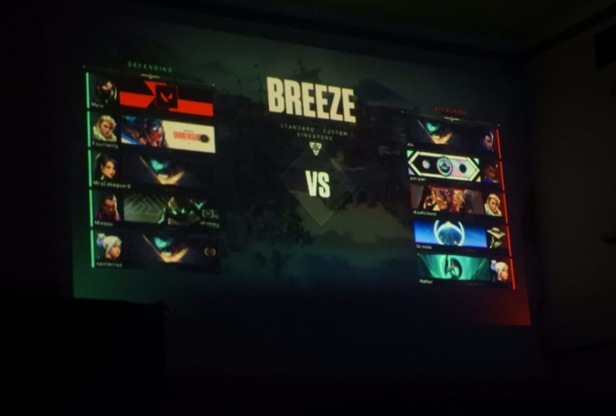 Dampak Etika Komunikasi Digital terhadap Interaksi Sosial dalam Game Online Valorant