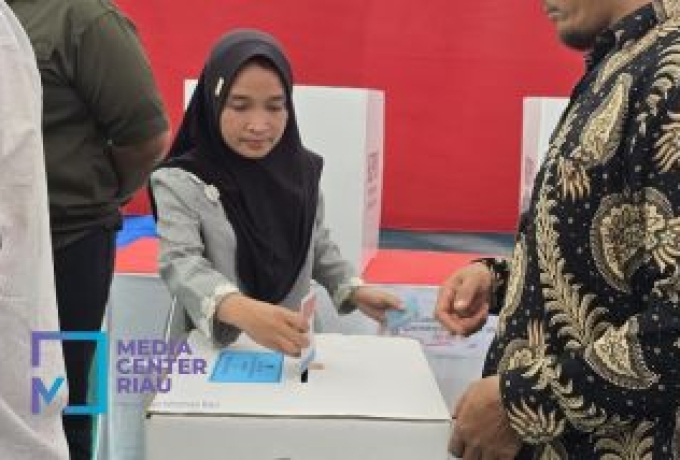 Afni-Syamsurizal Unggul dalam PSU Siak, Gubri: Ini Bukti Kematangan Demokrasi di Riau