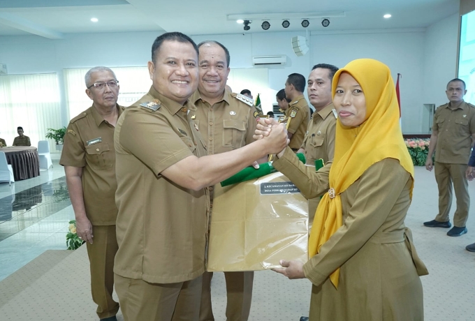 Bupati Asahan Dan Wakil Bupati Asahan Ikuti Penyerahan SPPT PBB-P2 Tahun 2025