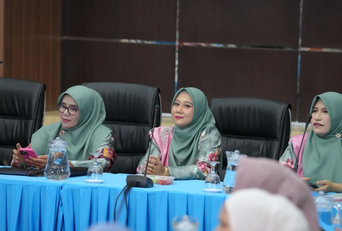 Maknai Hari Kartini dengan Cerdas dan Berdaya, Srikandi dan PIKK PLN UIP3B Sumatera Gelar Seminar Keuangan dan Pelatihan Keterampilan