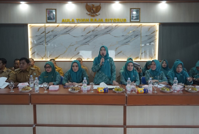 Ketua PKK Asahan Lakukan Pembinaan PAAR Era Digital di Kecamatan Setia Janji