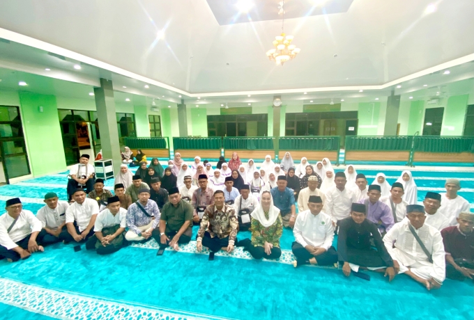 Suasana Haru Warnai Pelepasan 57 JCH Natuna di Asrama Haji Batam