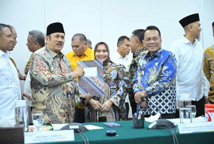 Kementerian Investasi Lirik Potensi Kopra dan Keladi Ungu Rokan Hilir