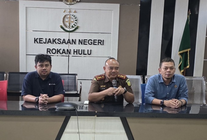 Kajari Rohul Tingkatkan Status Dari Penyelidikan Ke Penyidikan Terhadap Dugaan Korupsi Dana Bos SMAN 1 Ujung Batu