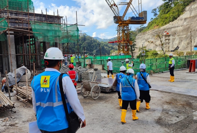 Direksi PLN Tinjau Progres Pembangunan PLTA Batang Toru
