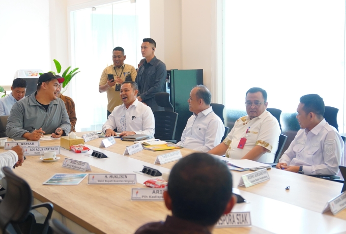 Menpora RI Terkesan Kekompakan Gubri Abdul Wahid bersama Bupati dan Wali Kota se-Riau