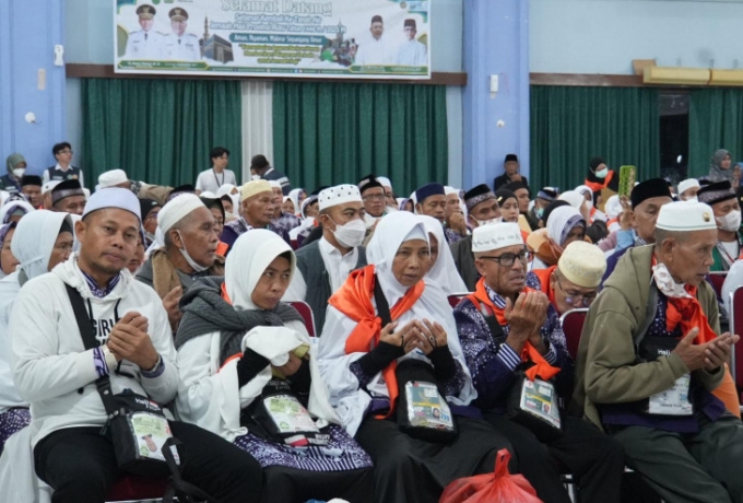 Ketua DPRD Kampar Sebut Pelayanan Petugas Haji 2025 Luar Biasa