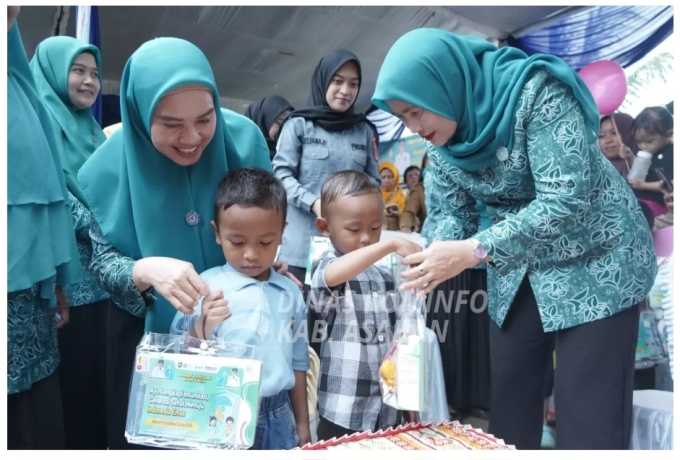 Ketua Tim Pembina Posyandu Asahan Tinjau Launching Pekan Imunisasi Dunia 2025