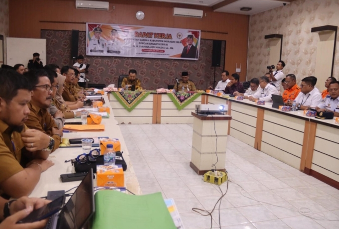 Bupati Inhil H. Herman Matangkan Kolaborasi dengan Komisi V DPR RI