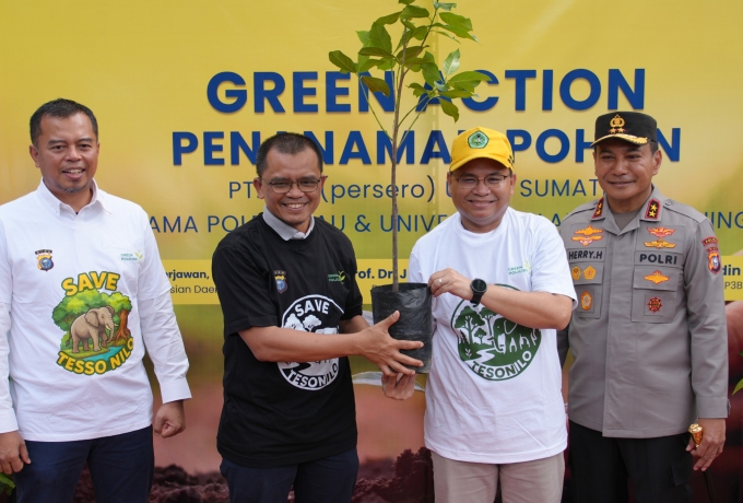 PLN UIP3B Sumatera Tanam Pohon Produktif di Unilak, Teguhkan Komitmen Hijaukan Negeri