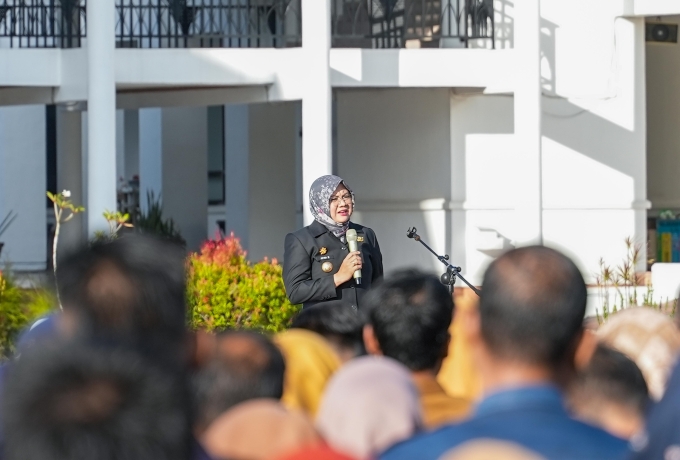 Jadi Pembina Apel Senin Perdana, ini Pesan Bupati Afni