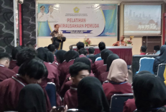 Buka Pelatihan Kewirausahaan, Bupati Karimun Harap Pemuda Jadi Entrepreneur