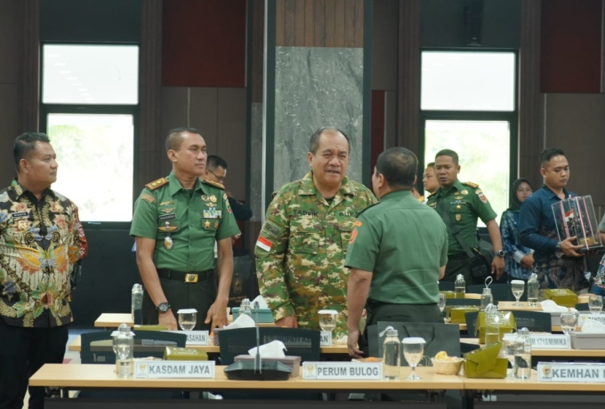 Bupati Asahan Bersama Dandim 0208/AS Raih Dua Penghargaan Nasional pada TMMD ke-124