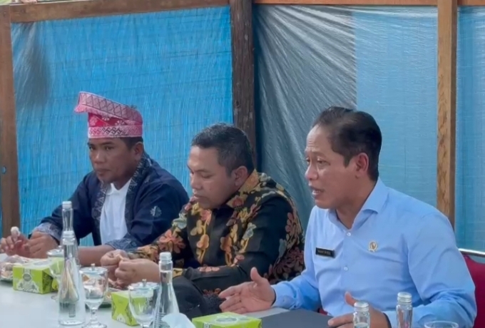Bupati Pelalawan Bersama Gubernur Riau Dampingi Menteri LHK Tinjau Restorasi TNTN