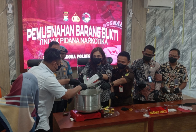 Polres Karimun Musnahkan 2067,52 gram Sabu
