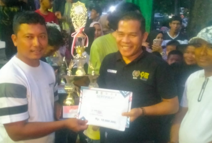 Ditutup Penasehat Plt PWI Kampar Akhir Yani, Ini Hasil Pacu Sampan Buluhcina