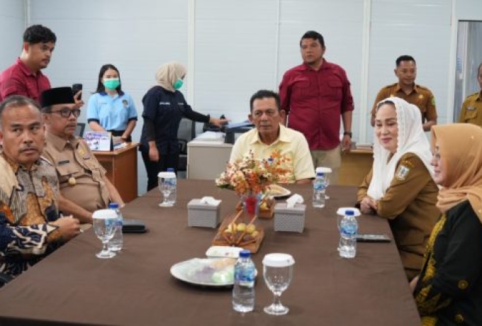 Pemkab Natuna Dampingi Gubernur Kepri Tinjau Program MBG