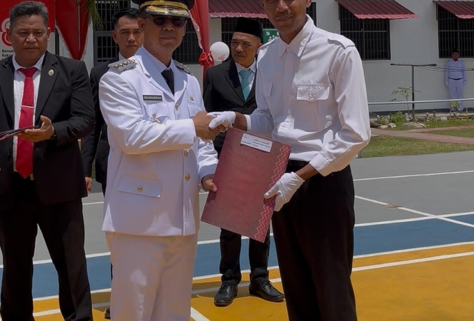 Ratusan Narapidana Rutan Karimun Terima Remisi HUT RI ke 80