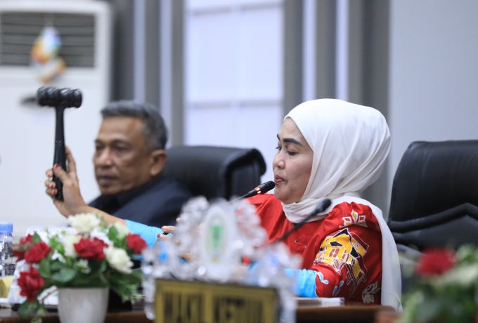 Rapat Paripurna DPRD Rohul Ketok Palu APBD Perubahan Tahun Anggaran 2025