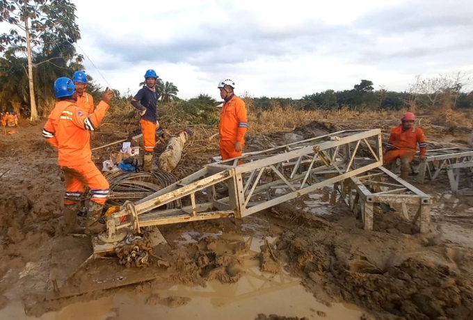 PLN Terus Kebut Siang Malam Perbaiki Jalur Listrik Langsa-Pangkalan Brandan, Penopang Pemulihan Kelistrikan Aceh