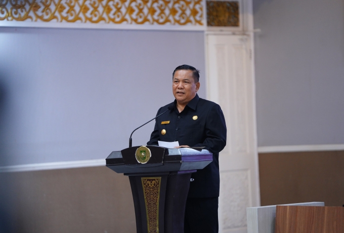 14 Pejabat Eselon II Pemprov Riau Resmi Dilantik, Ini Pesan Tegas Plt Gubri
