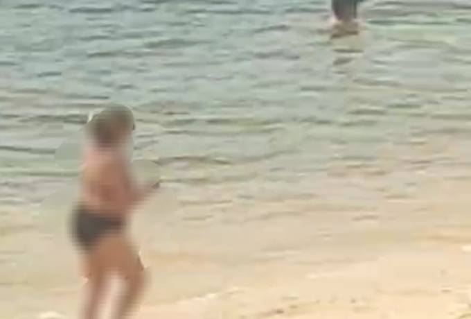 Disparbud Kampar Kecolongan, Aksi Turis Berbikini di Danau Rusa Jadi Sorotan