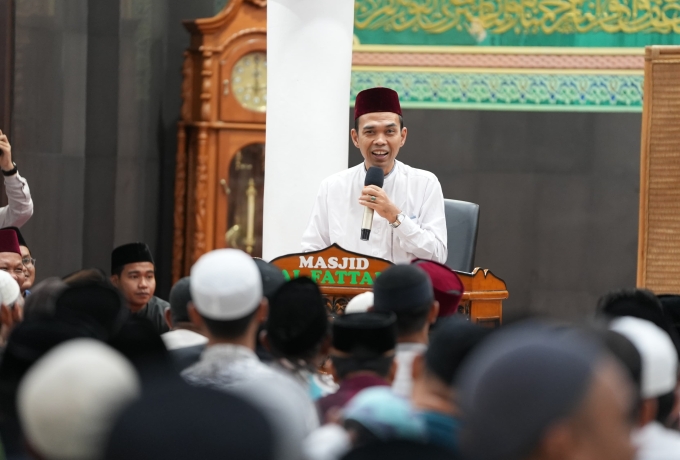 Pemkab Siak Undang UAS Isi Kajian Tematik dan Salat Subuh Berjamaah di Masjid Al-fatah