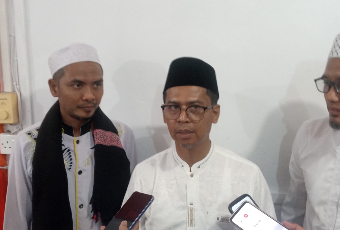 Bupati Iskandarsyah Bersama Wabup Rocky   Buka Puasa Bersama  DPD PKS Karimun