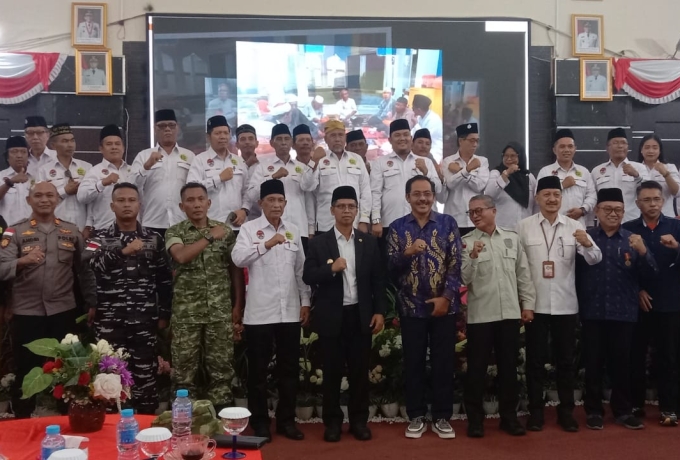 Bupati Karimun Iskandarsyah Lantik Pengurus Forum Pembauran Kebangsaan 