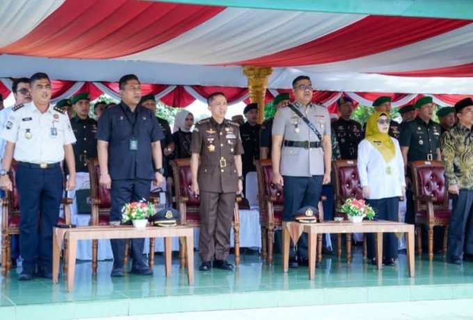 Ketua DPRD Kampar Ahmad Taridi Apresiasi Dedikasi Letkol Diyan Mantofani pada Sertijab Danyonif 132/BS
