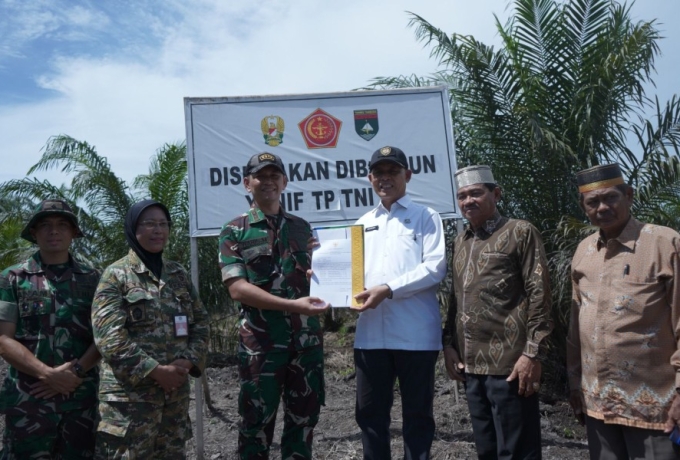 Bupati Herman Tinjau Lahan 75 Hektar untuk Batalyon Ketahanan Pangan