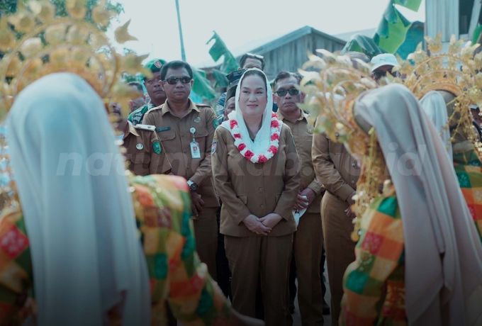 Jemput Aspirasi Warga Selaut, Bupati Natuna Salurkan Bantuan dan Cek Fasilitas Publik