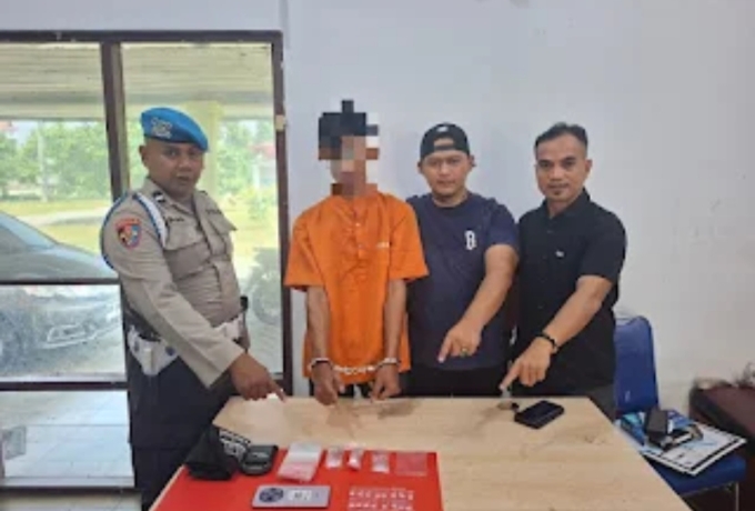 Polsek Kampar Ringkus Pengedar Sabu di Air Tiris, 24 Paket Narkoba Diamankan