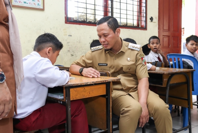Pemko Pekanbaru Pastikan Pendidikan Gratis dan Bebas Pungli