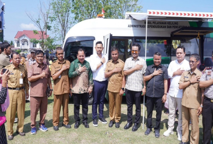 Bupati Ahmad Yuzar Luncurkan Mobil Layanan Adminduk Keliling, Permudah Warga Urus Dokumen Kependudukan