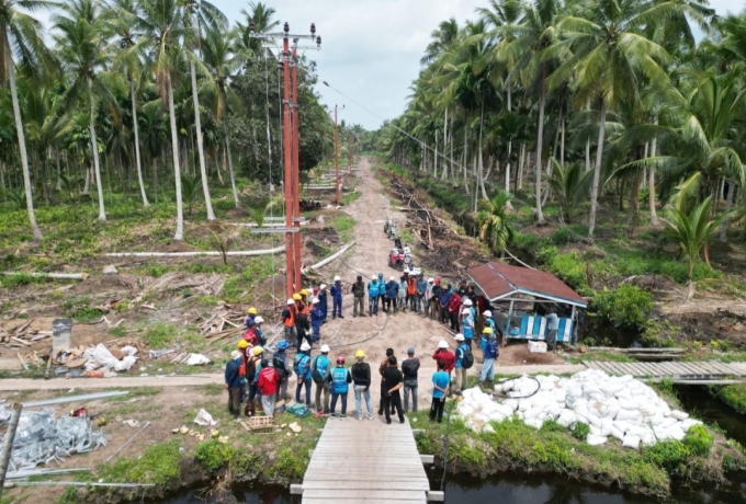 PLN Terus Memantau Kondisi Sistem Kelistrikan Sumatra