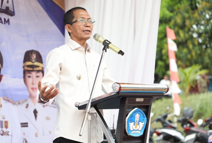 Peletakan Batu Pertama SMKN 13 Batam, Amsakar Dorong Pemerataan Akses Pendidikan Berkualitas