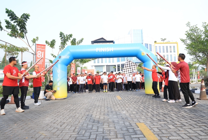 Peringati HUT ke-81 RI, PLN Grup Regional Riau Perkuat Semangat Kebersamaan dan Kepedulian
