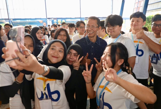 Amsakar Motivasi Mahasiswa Baru UIB: Kenali Potensi Diri dan Siap Jadi Pemimpin
