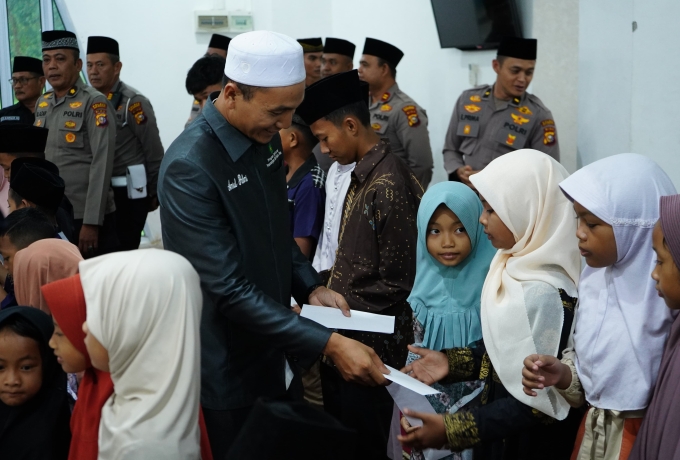 Polres Kepulauan Meranti Peringati Maulid Nabi, Berbagi Kebahagiaan dengan Anak Yatim