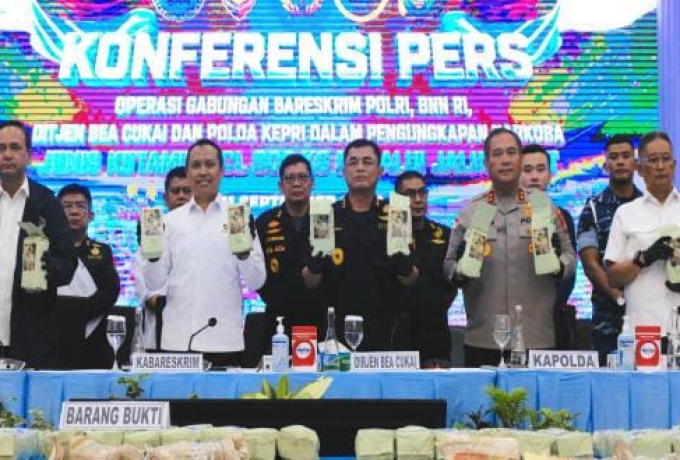 Gerak Cepat Bea Cukai Bongkar Jaringan Laut: 800 Kg Ketamin Disita, 75 Ton BBM Tanpa Dokumen Diamankan