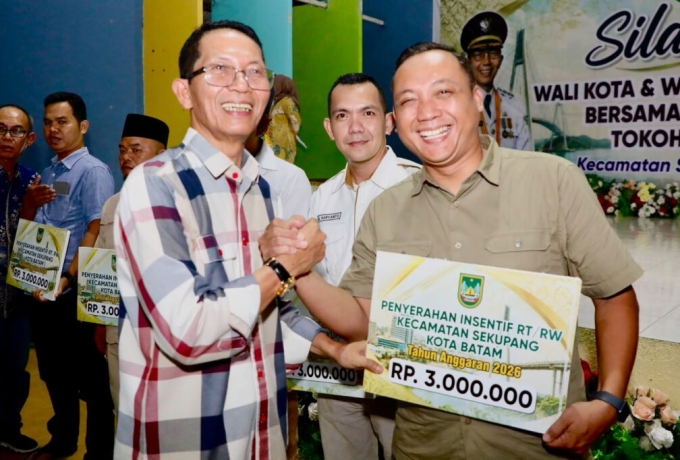 Paparkan Capaian Pembangunan Batam, Amsakar Ajak RT dan RW Bergerak Bersama