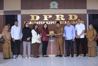 DPRD Kepulauan Meranti Terima Kunjungan Siswa SMPN 1 Tebing Tinggi, Bahas Perundungan hingga Beasiswa